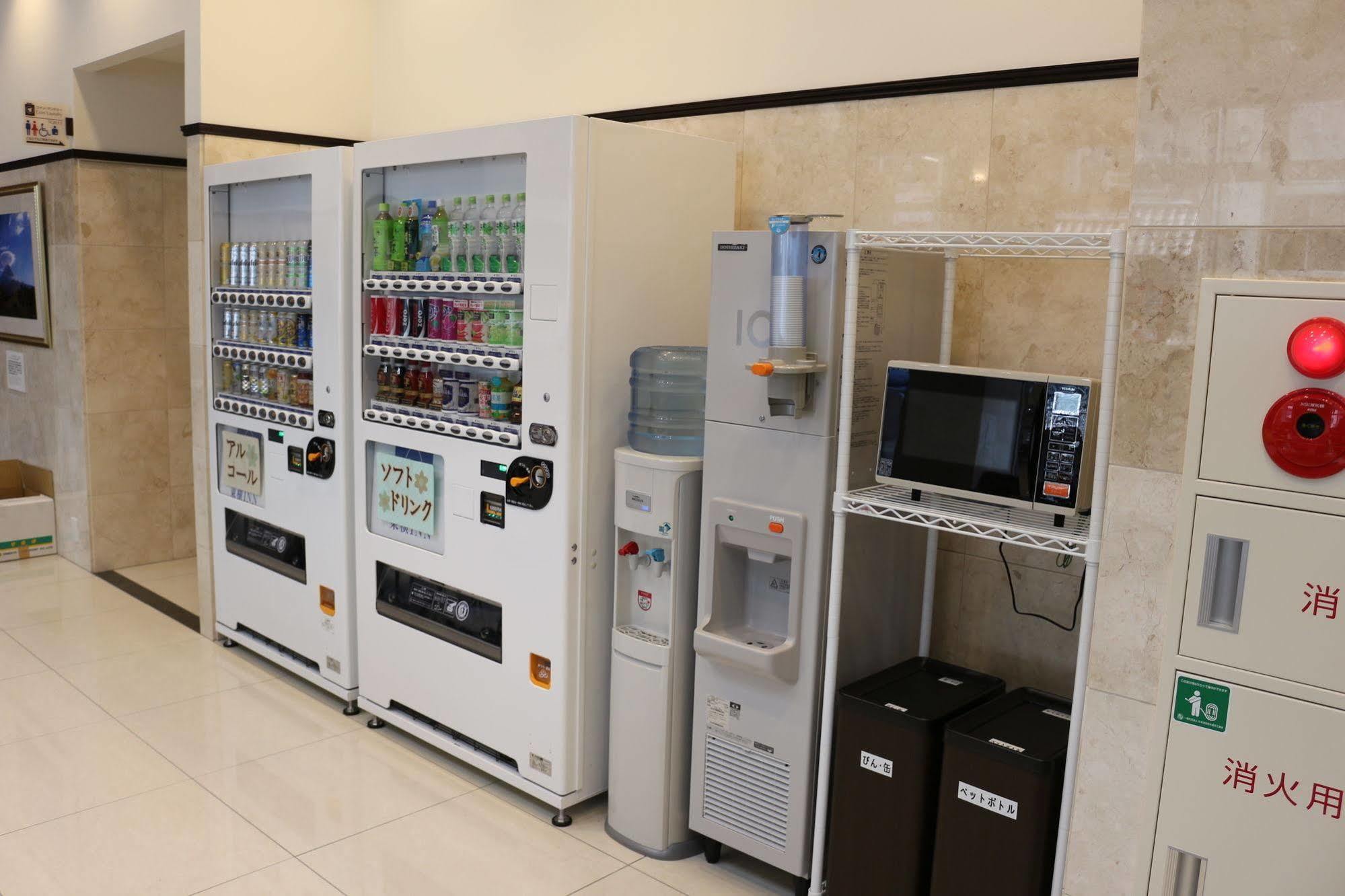 Toyoko Inn Aizuwakamatsu Ekimae Buitenkant foto